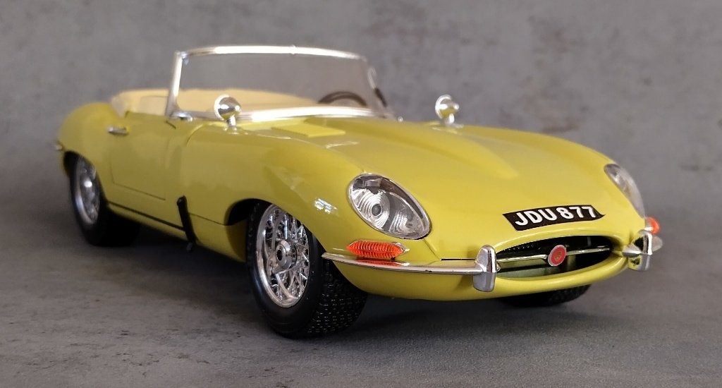 JAGUAR E-TYPE Cabriolet 1961 - Bburago Diamonds 3026 1:18, Ophalen of Verzenden, Nieuw, Auto, Bburago