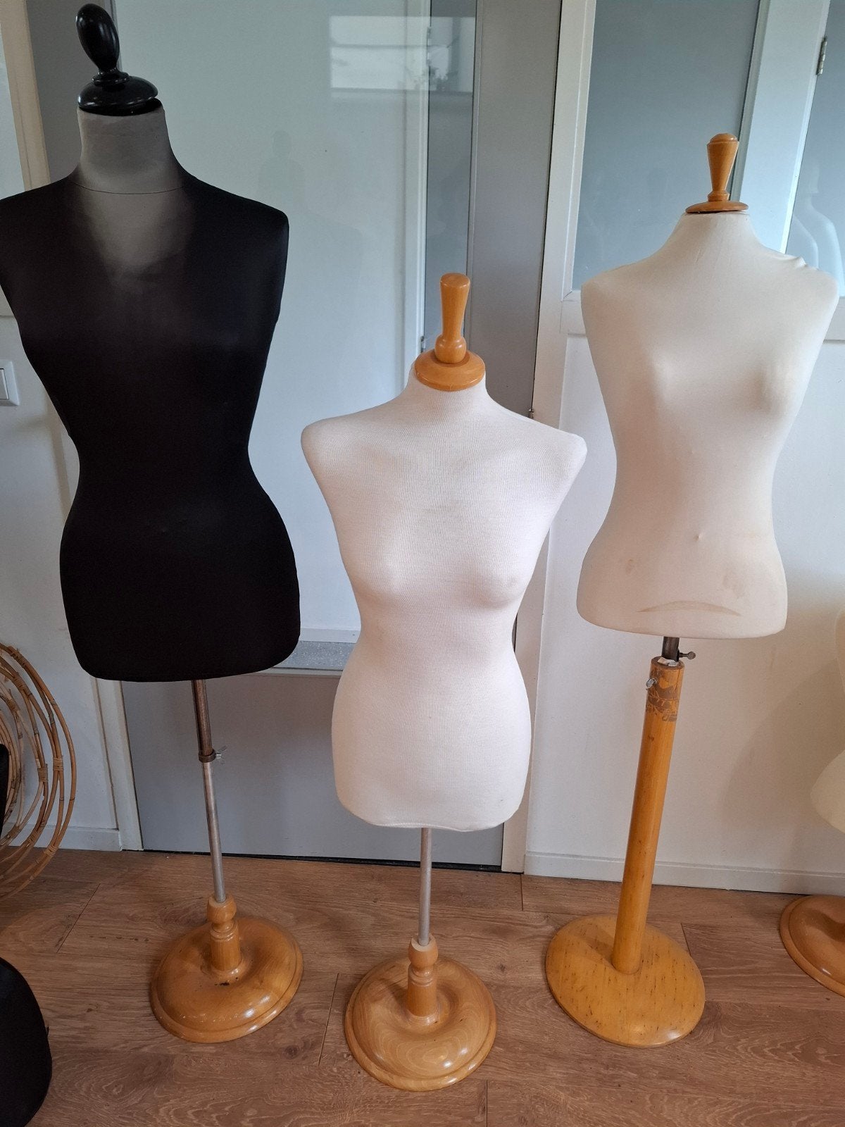 Diverse bustes, paspoppen, torso, Ophalen, Gedragen
