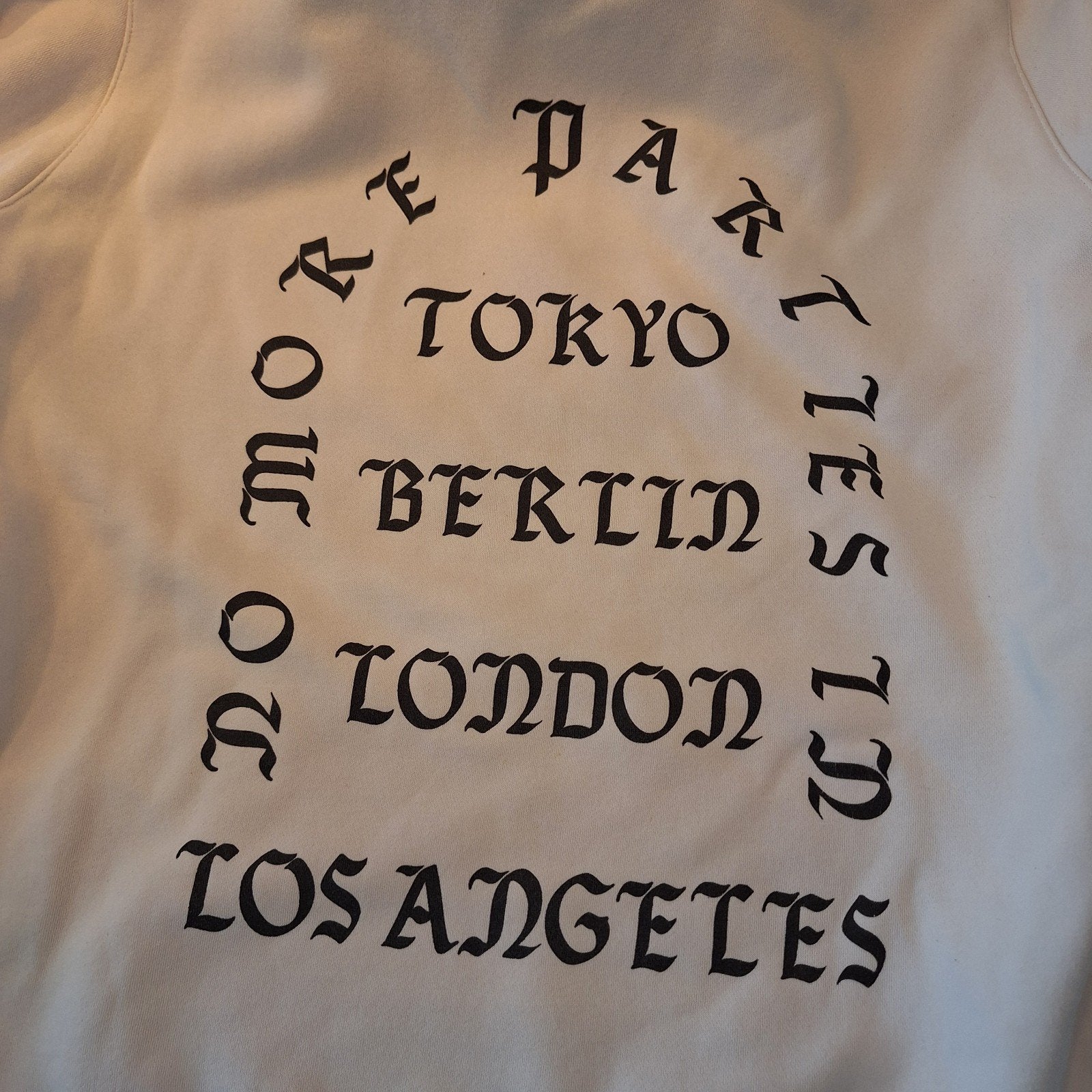 witte hoodie en cargo pants mt xl, Wit, Ophalen of Verzenden, Gedragen, Maat 56/58 (XL)