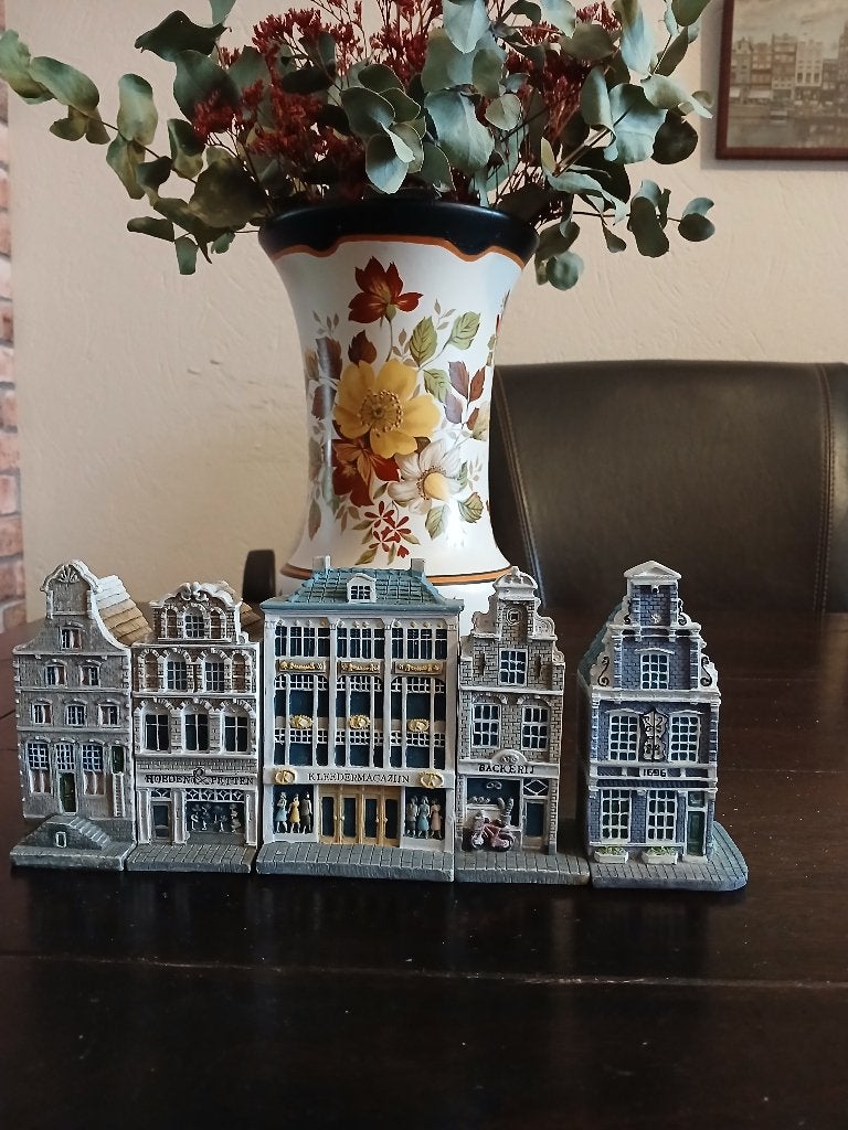 Miniatuur grachtenpanden set - Decoratieve huisjes, Ophalen of Verzenden, Zo goed als nieuw, 1 t/m 20