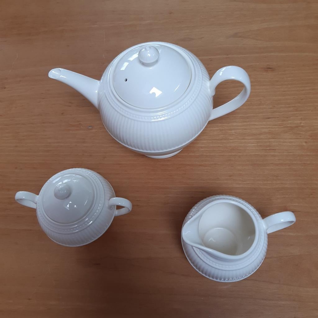 Wedgwood Windsor theepot, suikerpot en melkkannetje, Ophalen of Verzenden