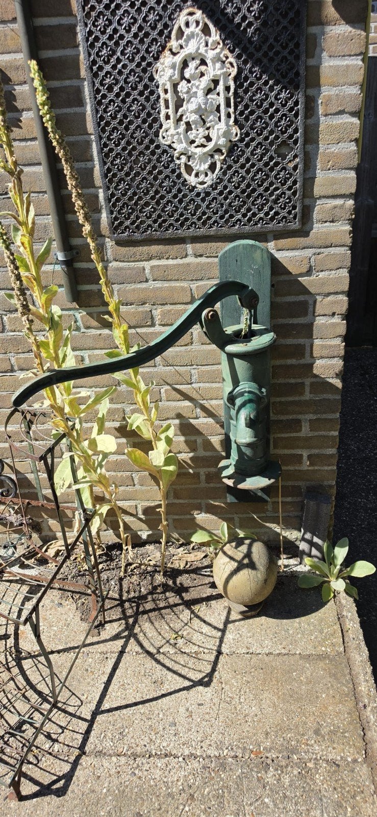 Decoratieve gietijzeren waterpomp voor tuin/decoratie, Ophalen
