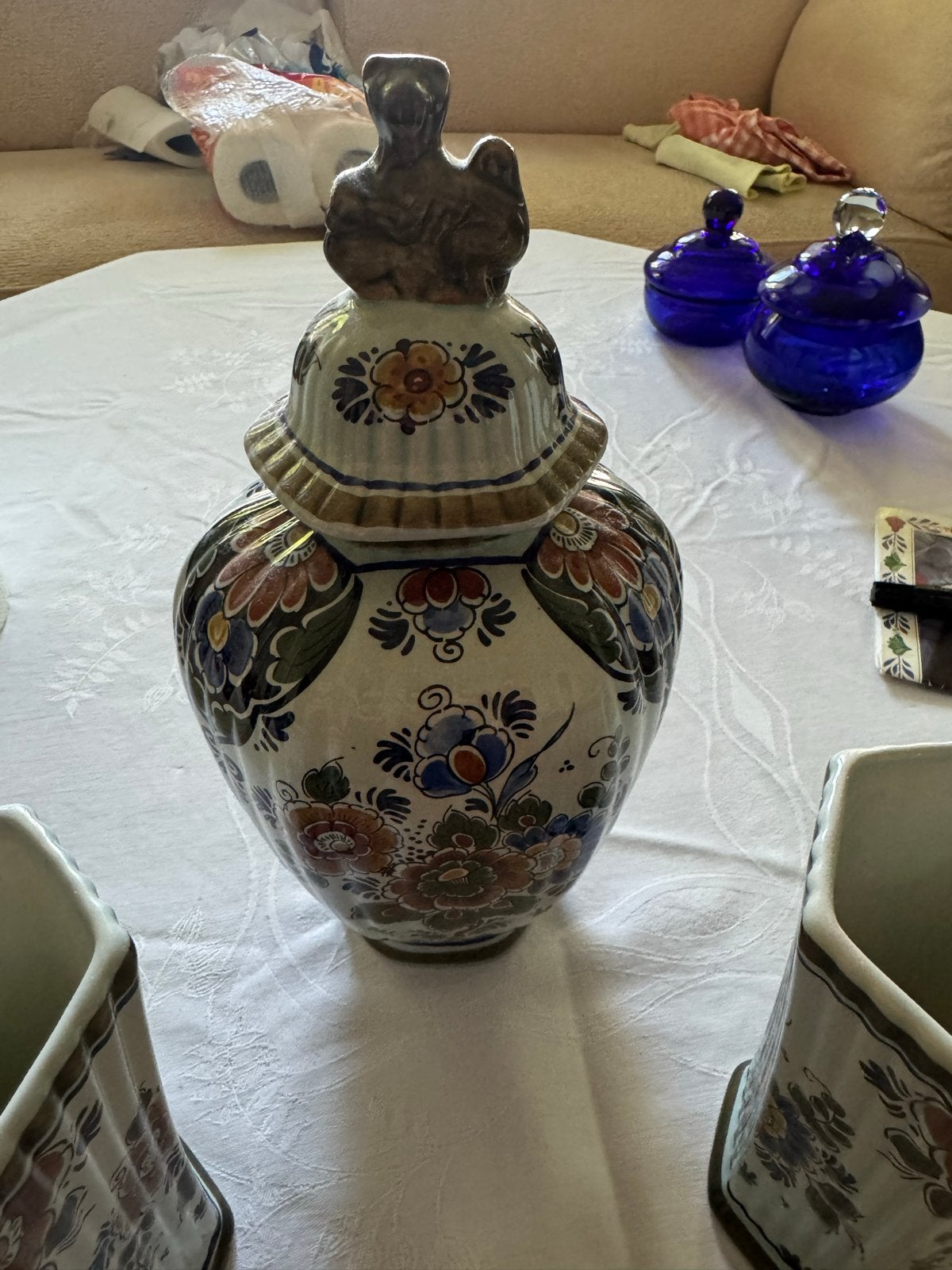 Delft Polychroom Holland driedelig kaststel – handwerk, Antiek en Kunst, Antiek | Vazen, Ophalen