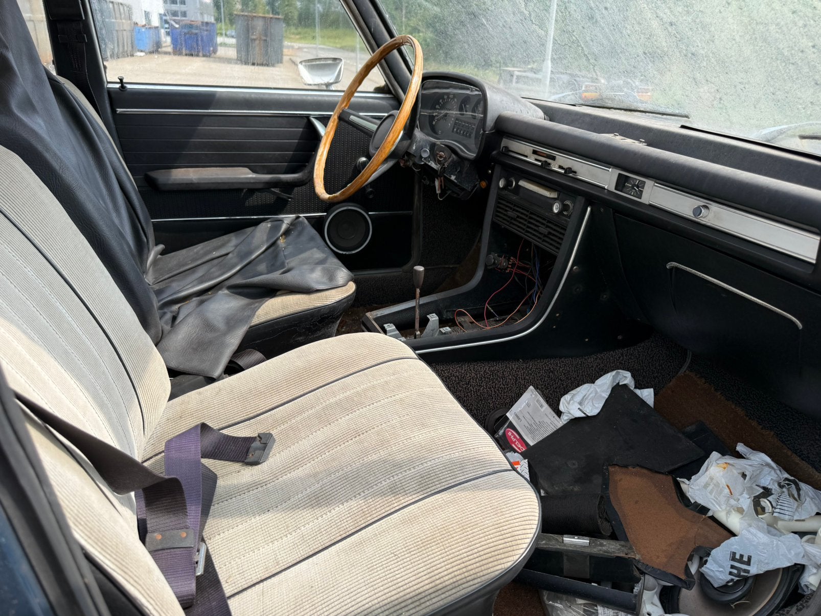 Bmw 2500 E3 begin jaren 70 voor onderdelen, foto 8