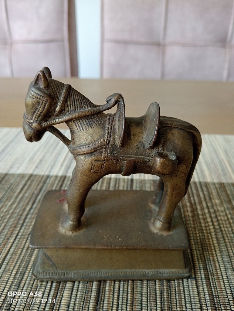 Bronzen paard op sokkel, Indiaas handwerk, Antiek en Kunst, Ophalen of Verzenden, Brons
