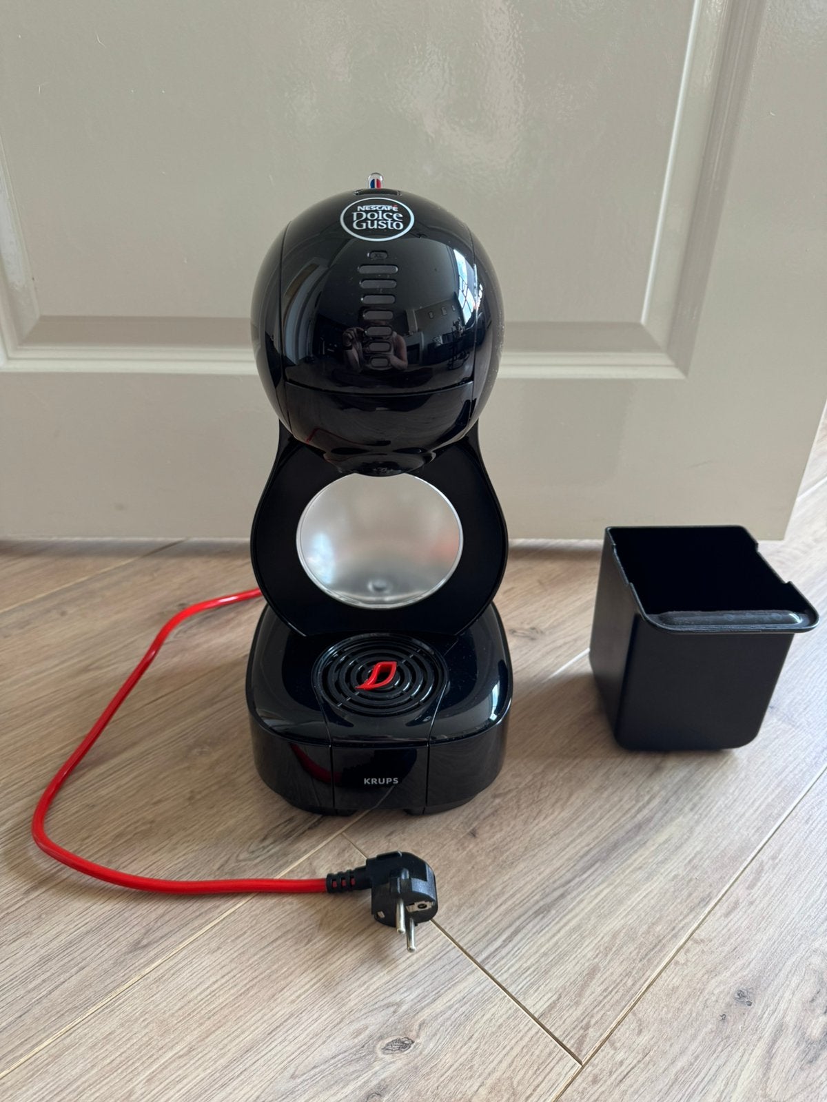ZGAN Krups Dolce Gusto Lumio KP1308 met bakje voor de cups, Ophalen, Koffiemachine, Zo goed als nieuw, 1 kopje