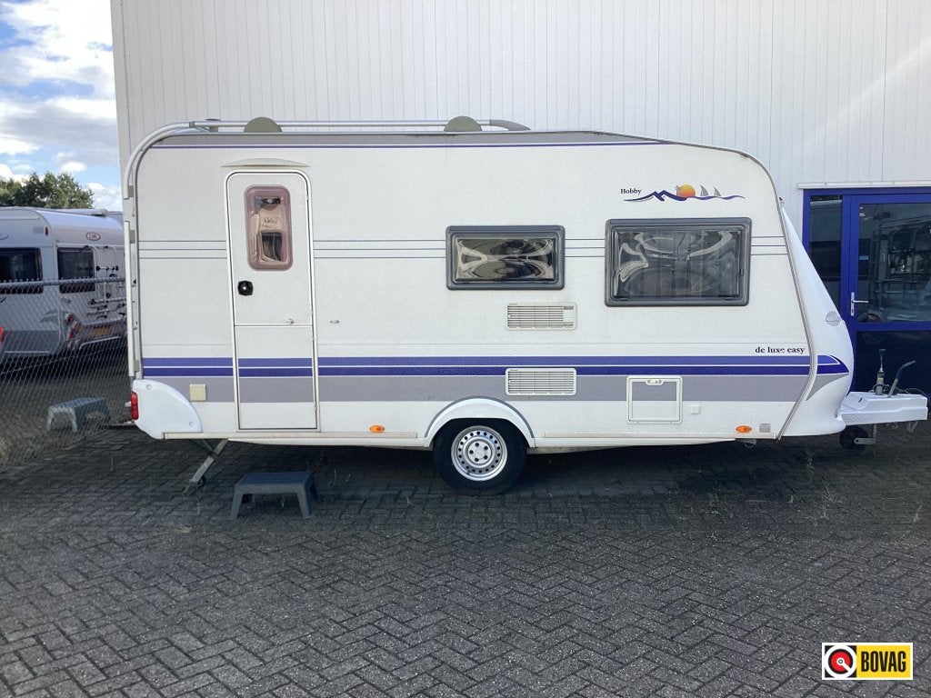 Hobby De Luxe 440 SF, Koelkast, Hobby, Bedrijf, Treinzit