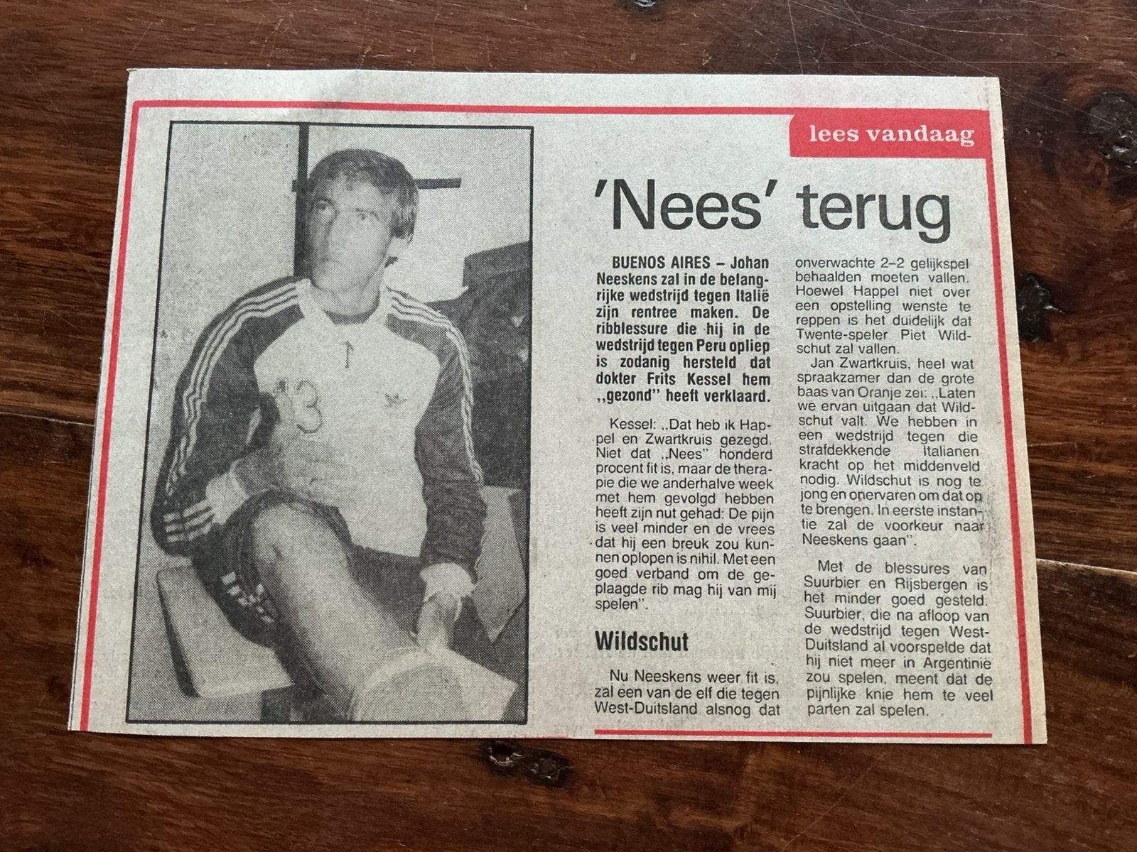 Voetbal krantenartikel Nederlands elftal juni 1978 Neeskens, Ophalen of Verzenden, Knipsel(s)