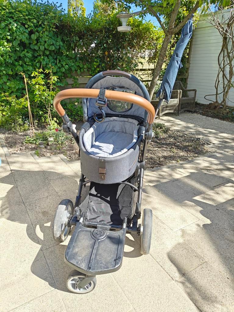 Mutsy kinderwagen compleet met accessoires, Kinderen en Baby's, Kinderwagens en Combinaties, Gebruikt, Combiwagen, Mutsy, Verstelbare duwstang