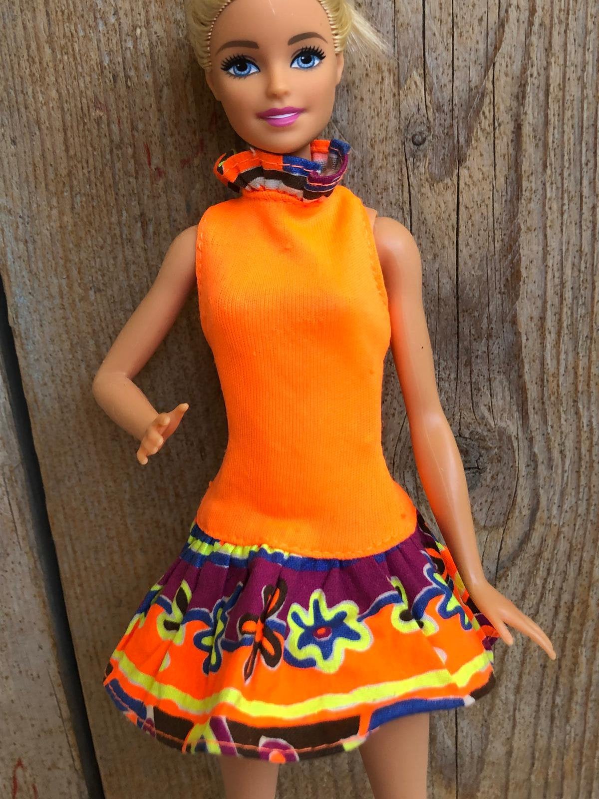 Oranje jurk met print voor Barbie, Ophalen of Verzenden, Zo goed als nieuw, Barbie