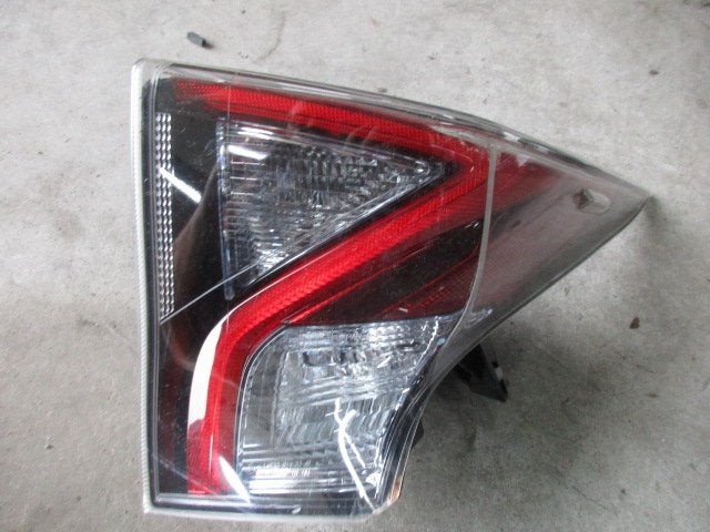 achterlicht prius rechts 81550-47280-c vanaf 2016, Auto-onderdelen, Toyota, Info@toyota.com, Toyota, Gebruikt