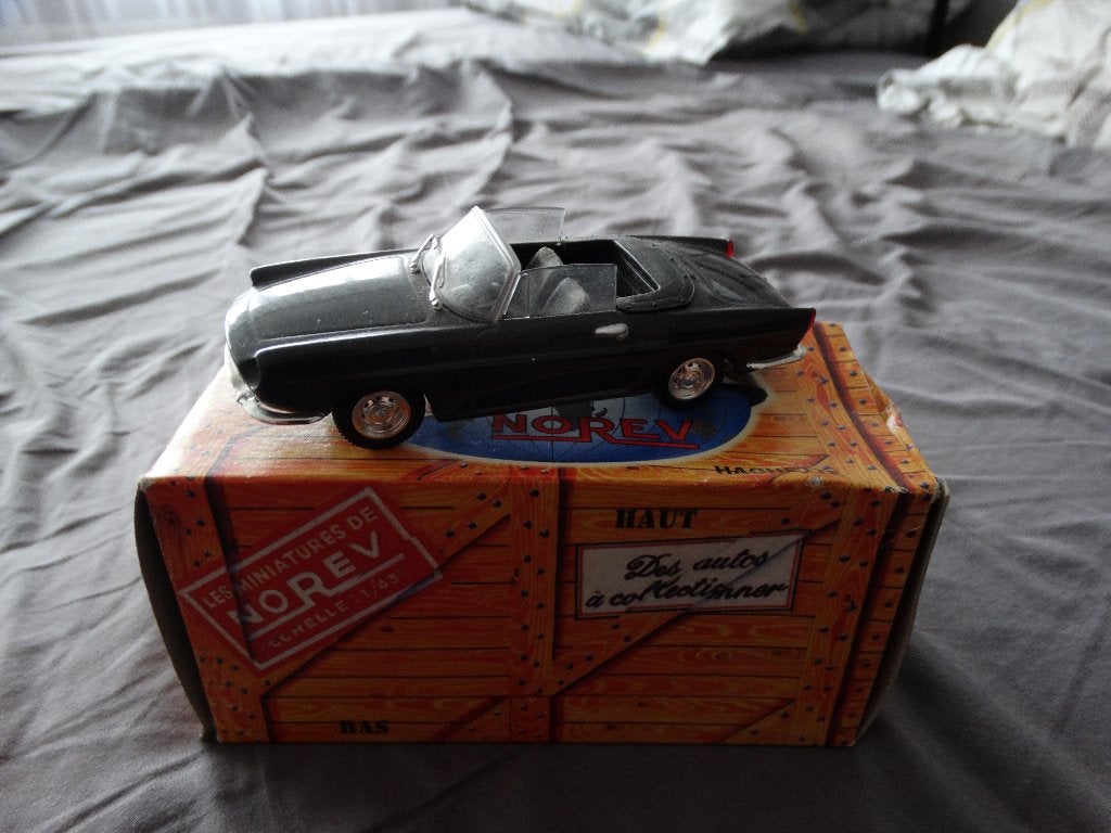 renault caravelle norev met doosje, Ophalen of Verzenden, Nieuw, Auto, Norev