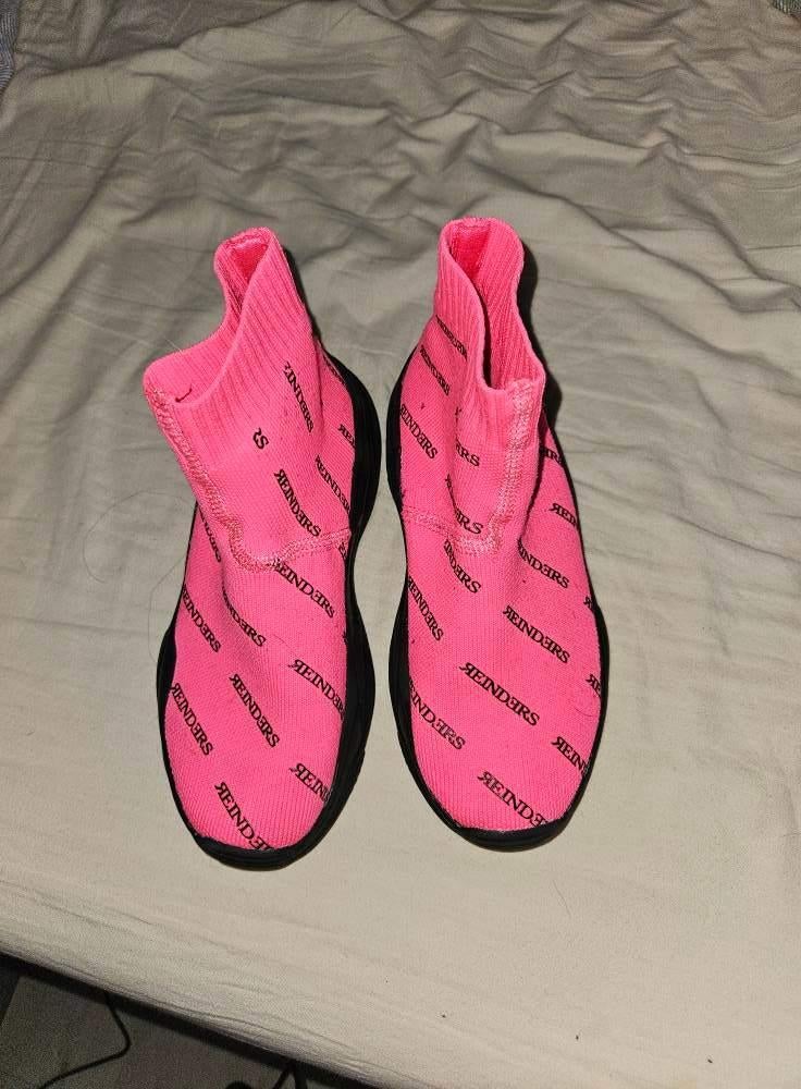 roze reinders schoenen maat 36   (d31, Kleding | Dames, Schoenen, Ophalen of Verzenden, Zo goed als nieuw, Roze, Sneakers of Gympen
