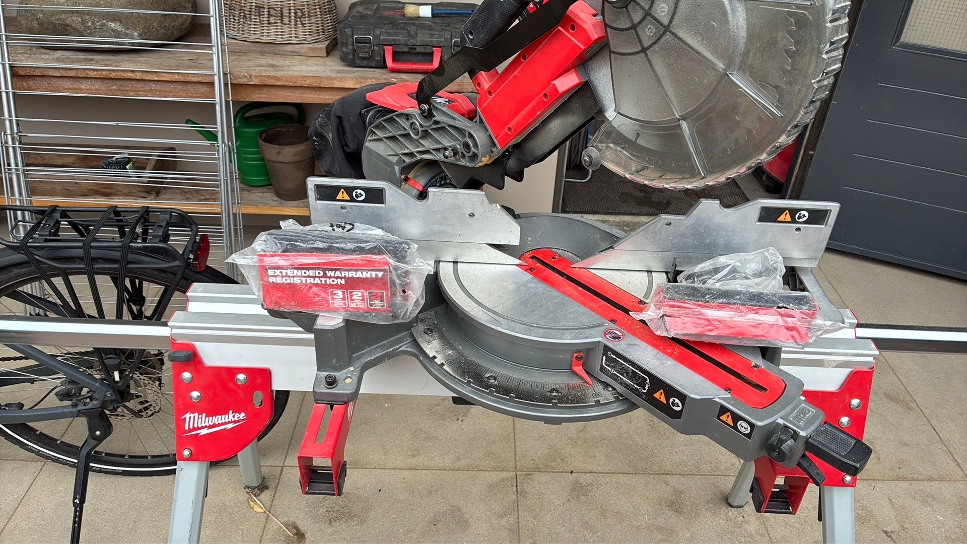 Mooie milwaukee m18fms254 met onderstel, Doe-het-zelf en Verbouw, Gereedschap | Zaagmachines, 70 mm of meer, Ophalen of Verzenden