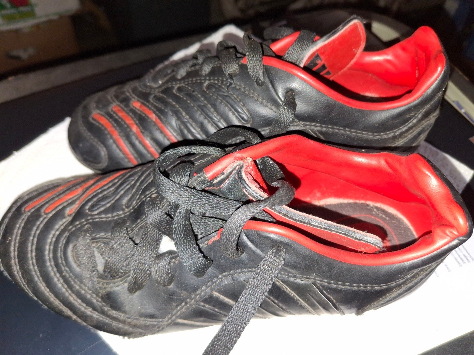Kinder adidas voetbalschoenen maat 33, Maat XS of kleiner, Ophalen of Verzenden, Zo goed als nieuw, Schoenen