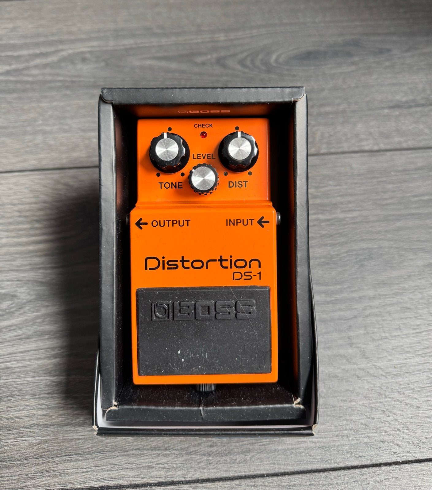 Boss DS-1 Distortion Pedaal - Zo goed als nieuw, Muziek en Instrumenten, Ophalen of Verzenden, Zo goed als nieuw, Distortion, Overdrive of Fuzz