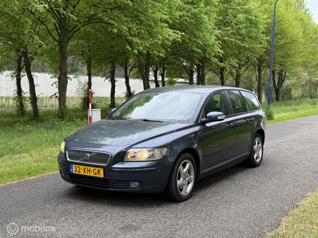 Volvo V50 2.4 Edition II*AUTOMAAT*ONDERHOUDEN*TREKHAAK*AIRCO, Auto's, Volvo, Stof, Gebruikt, 700 kg, Blauw