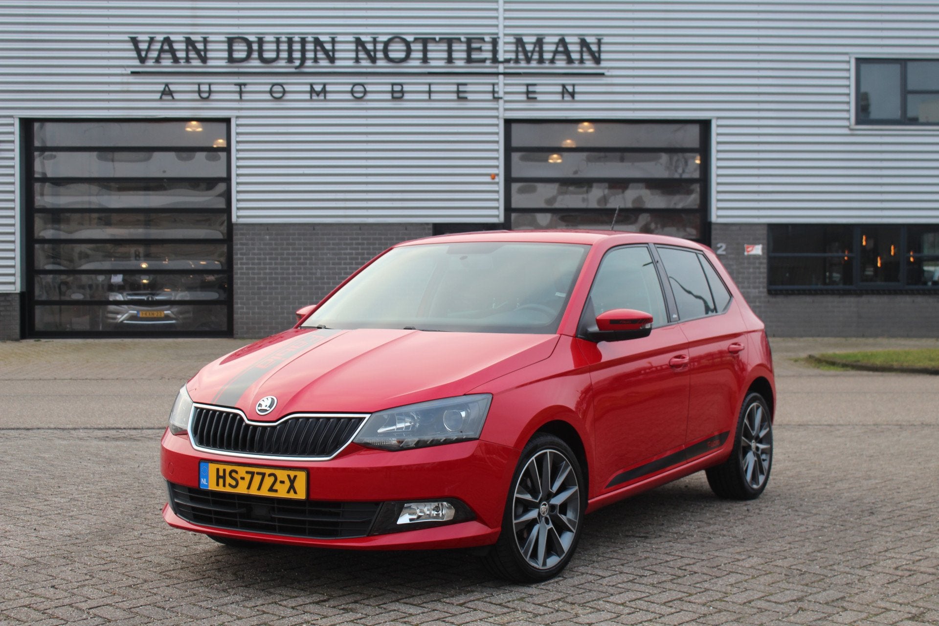 Skoda Fabia 1.2 TSI Edition / PDC / Stoelverwarming / N.A.P., Auto's, Dealer onderhouden, Stof, 4 cilinders, Met garantie (alle)