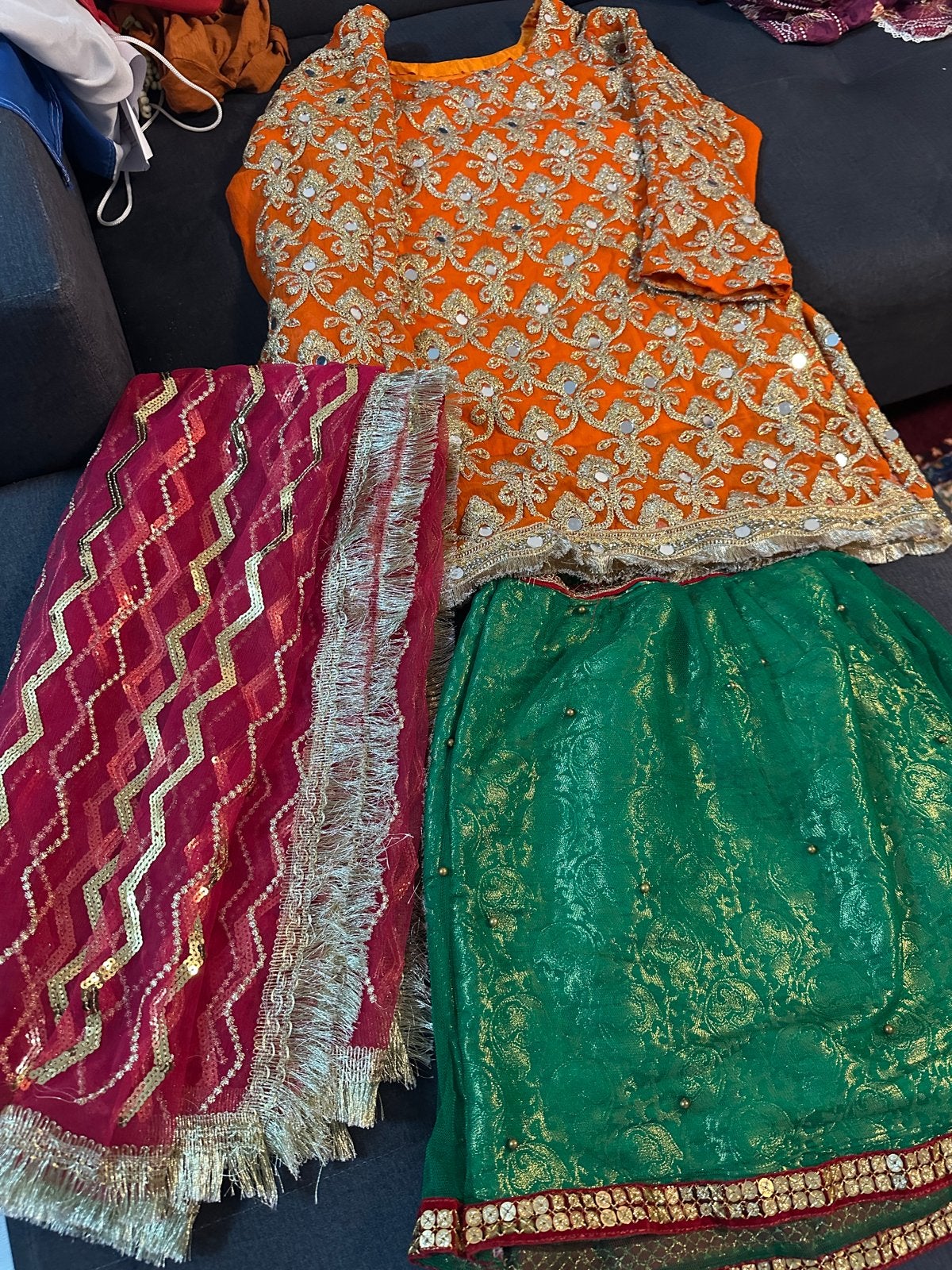 Prachtige Indiase/Pakistaanse feestoutfit - Oranje, groen, r, Kleding | Dames, Maat 38/40 (M), Meerkleurig, Ophalen of Verzenden