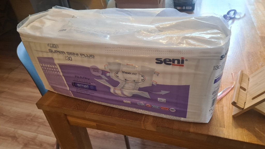 Seni super plus inco (Small), Diversen, Verpleegmiddelen, Ophalen, Nieuw