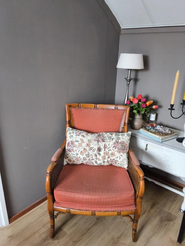 Leuke retro fauteuil met rotan details, Ophalen, Gebruikt, 75 tot 100 cm, Retro, Vintage