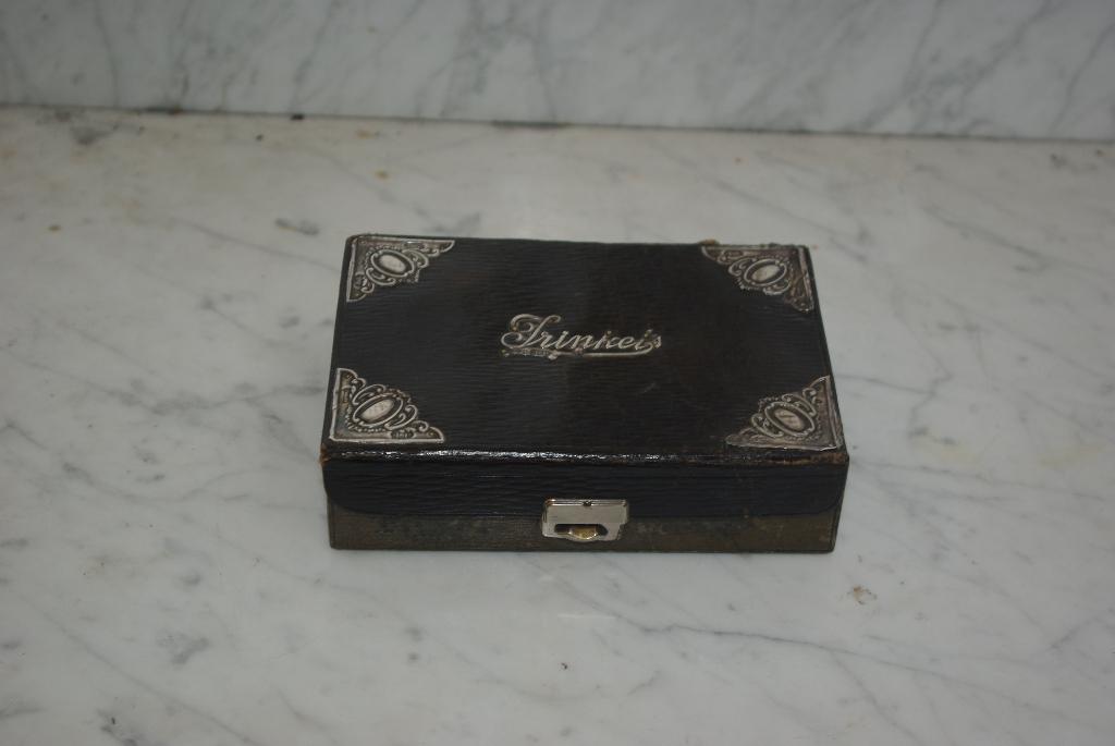 Juwelen kistje    ( Zilver beslag, Antiek en Kunst, Ophalen of Verzenden