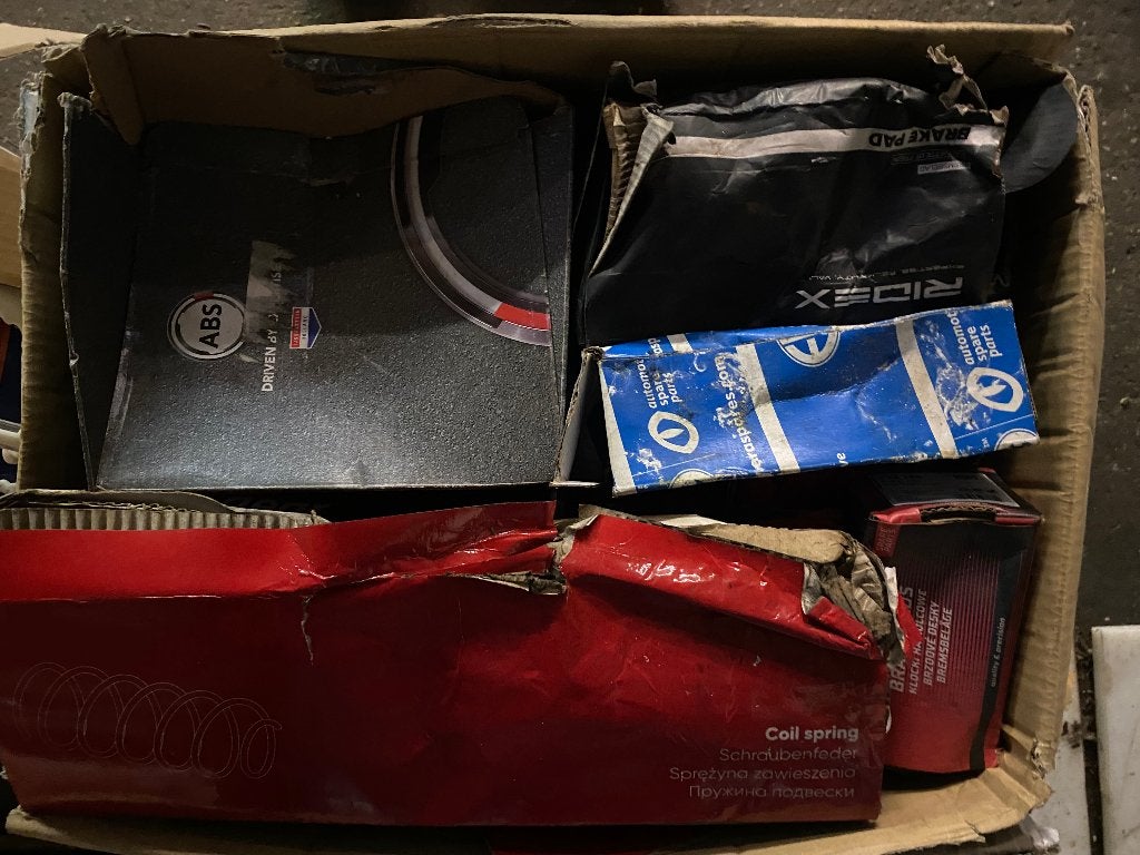 4 dozen onderdelen, Ophalen, Nieuw, Audi
