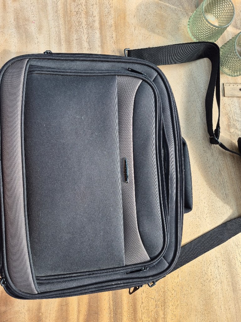5 verschillende splinternieuwe laptoptas, nieuw, Ophalen of Verzenden, 16 inch, Nieuw