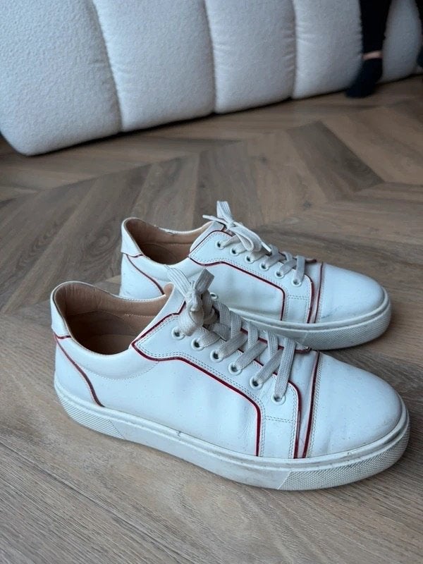 Christian Louboutin sneakers, Kleding | Dames, Schoenen, Wit, Ophalen of Verzenden, Sneakers of Gympen, Zo goed als nieuw