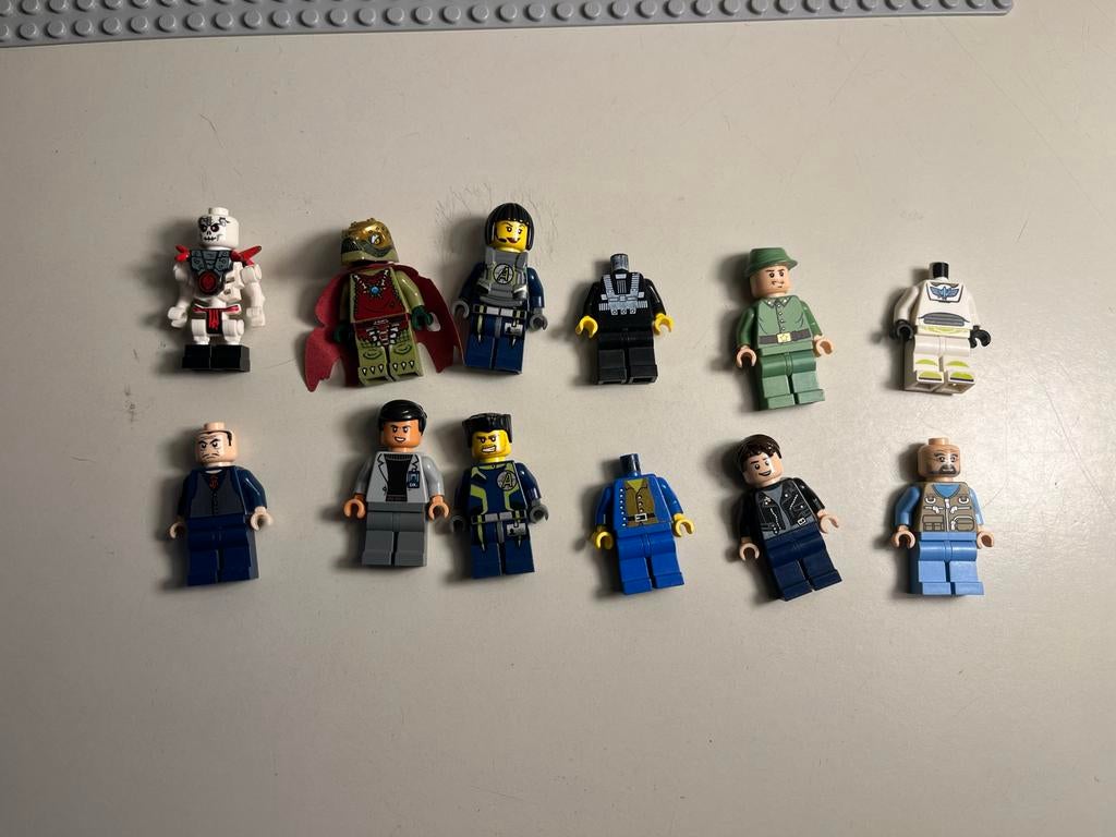 Lego minifiguren set van 12, Inclusief minifiguren, Gebruikt, Lego, Ophalen of Verzenden