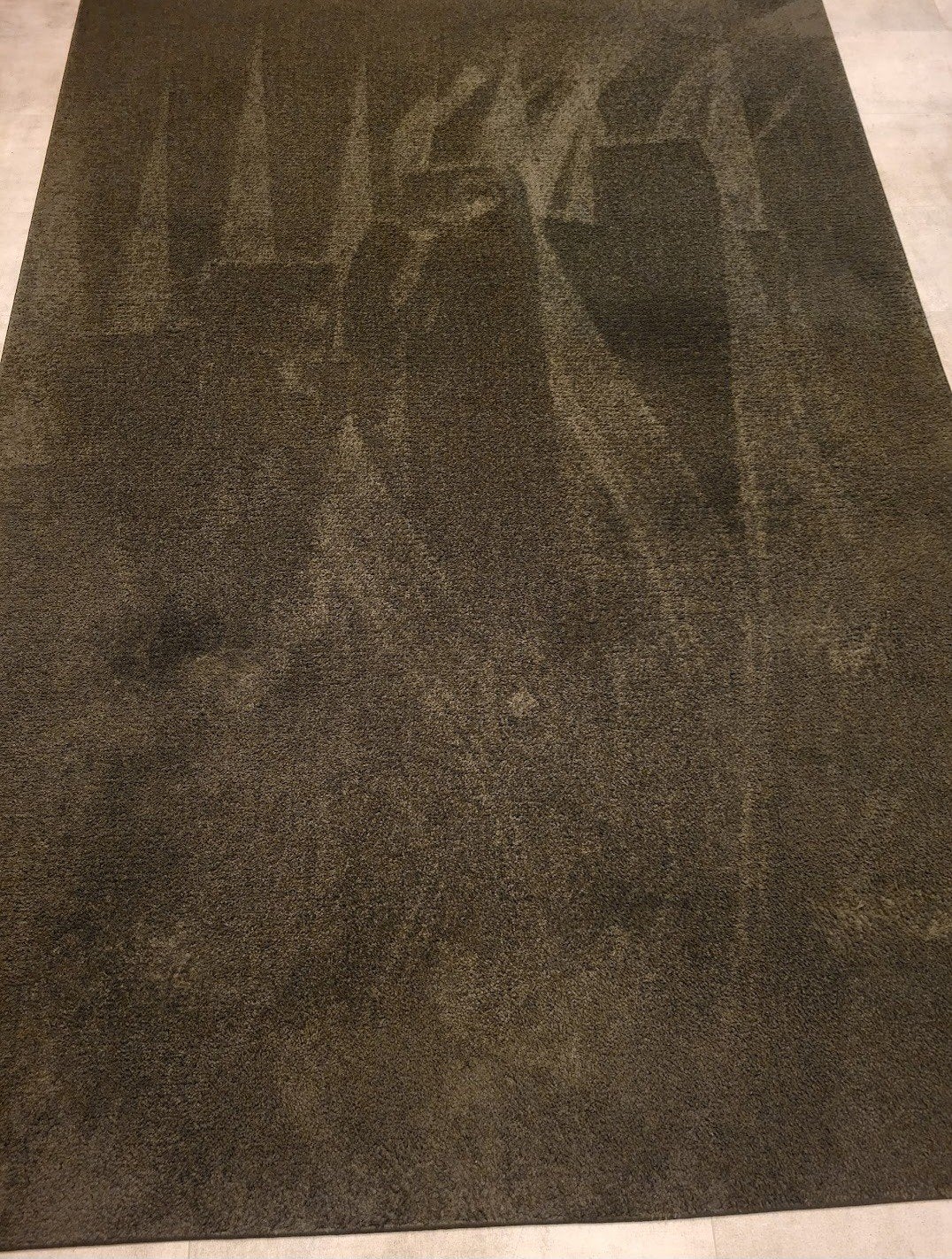 Vloerkleed, zwart met donkerbruine tinten, Ophalen, Zwart, 200 cm of meer, Zo goed als nieuw