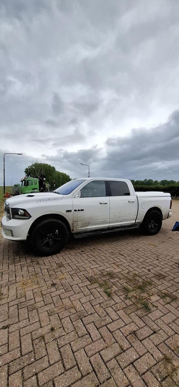 Bedrijfsauto, Dodge, Ram 1500 5.7 V8 Quad Cab 6'4, 5.7 V8 Qu, Auto's, Automaat, 5654 cc, Origineel Nederlands, Bedrijf