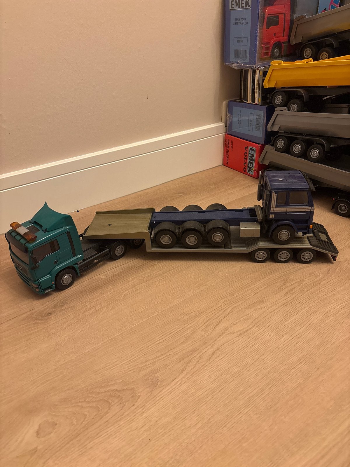 Emek MAN TGA 6x4 dieplader met Scania 143H 470 V8 8x2, Ophalen of Verzenden, Zo goed als nieuw, Bus of Vrachtwagen, Overige merken