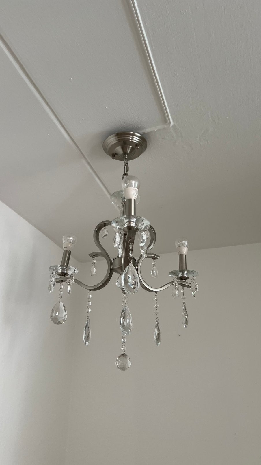 Elegante kroonluchter met kristallen hangers, Ophalen, Zo goed als nieuw, Metaal