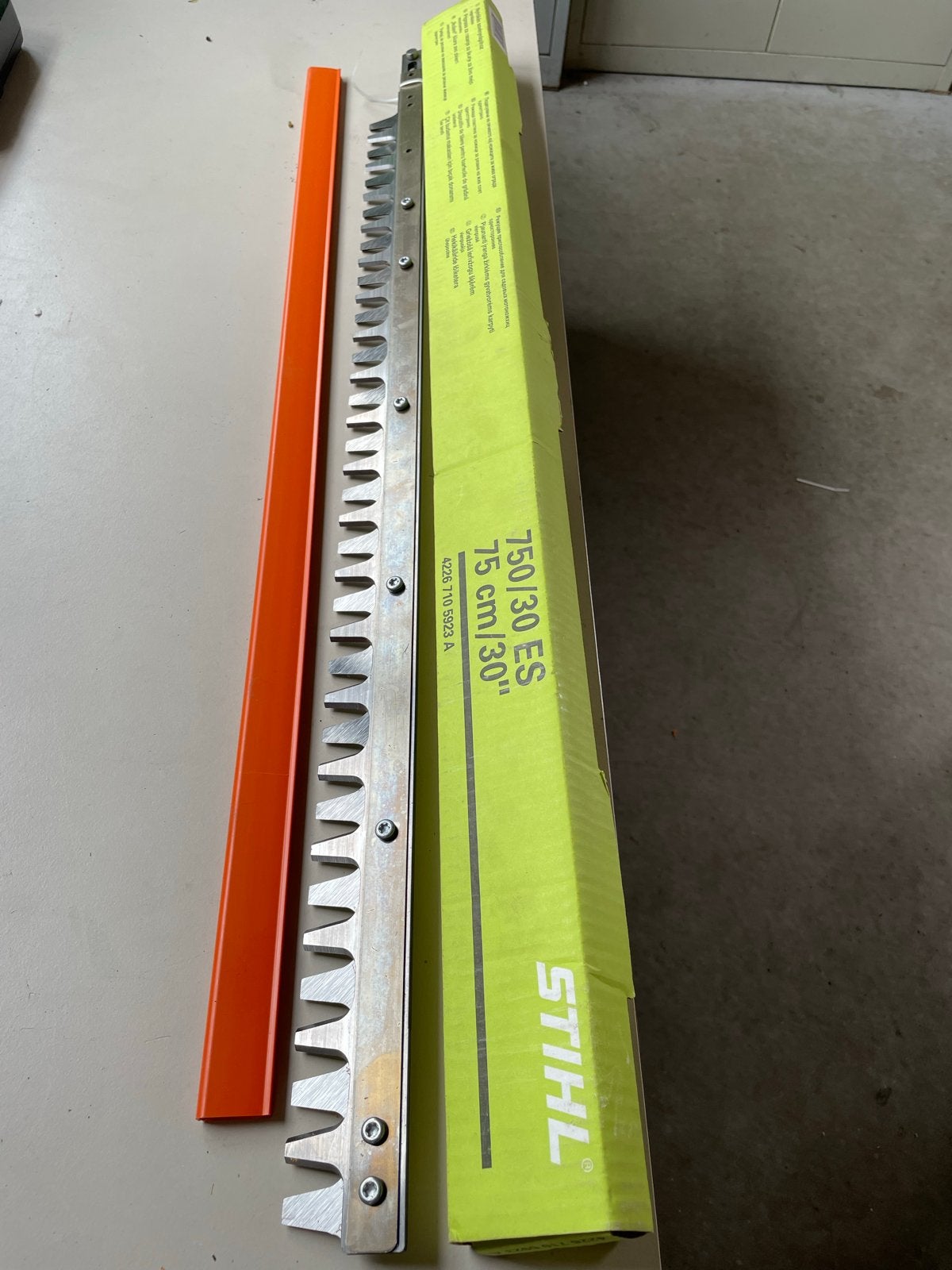 Nieuwe originele Stihl HS85 messenset 75cm, Ophalen, Nieuw, Benzine