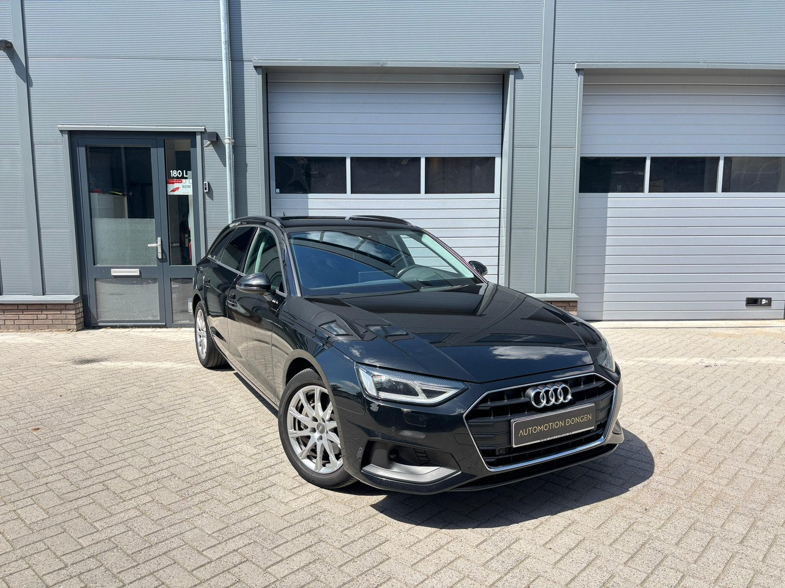 Audi A4 40 TDI 190pk S Tronic 2020 Zwart, Euro 6, Navigatiesysteem, A4, Zwart
