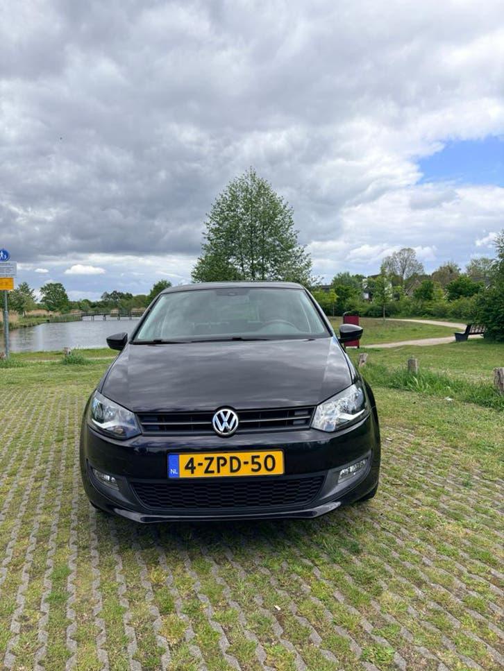 Volkswagen Polo 1.2 comfortline, Auto's, Volkswagen, Voorwielaandrijving, 40 €/maand, 1198 cc, Zwart