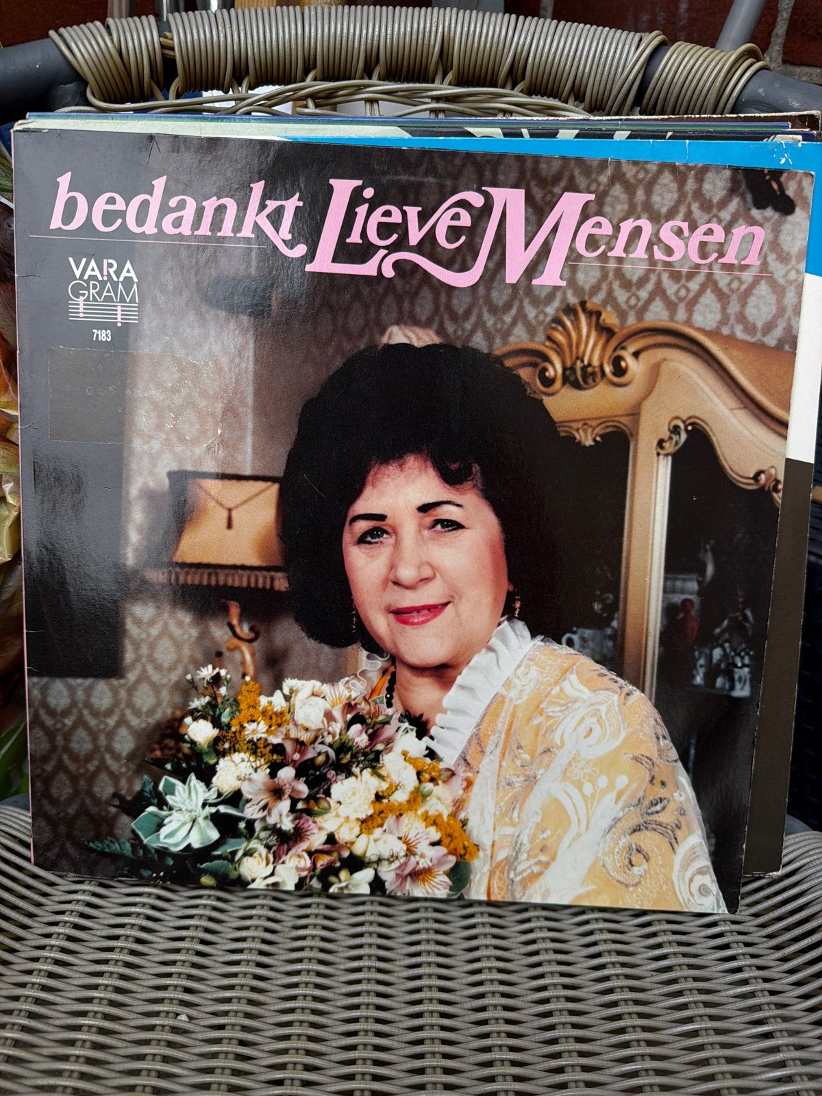3.  Bedankt Lieve Mensen - VARAGRAM 7183 LP