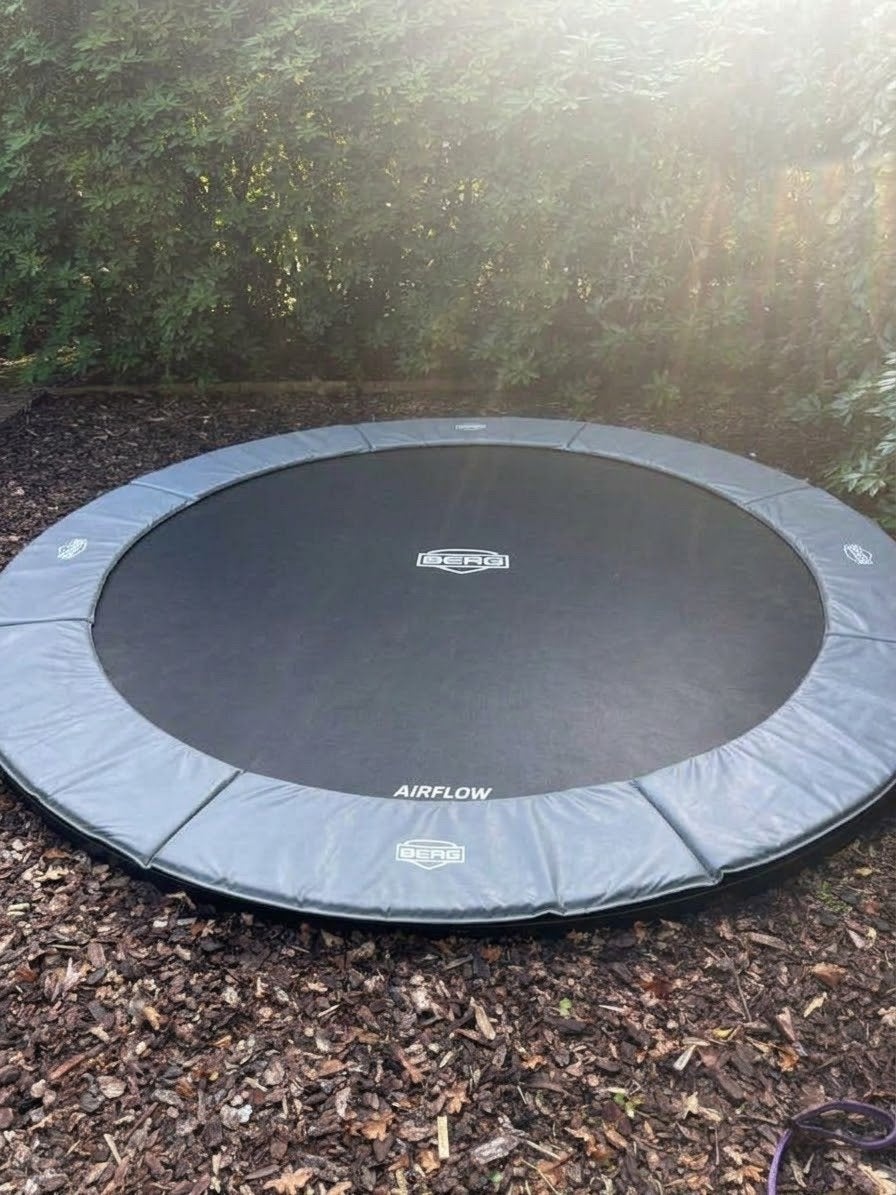BERG InGround Trampoline 380cm - Zo goed als nieuw
