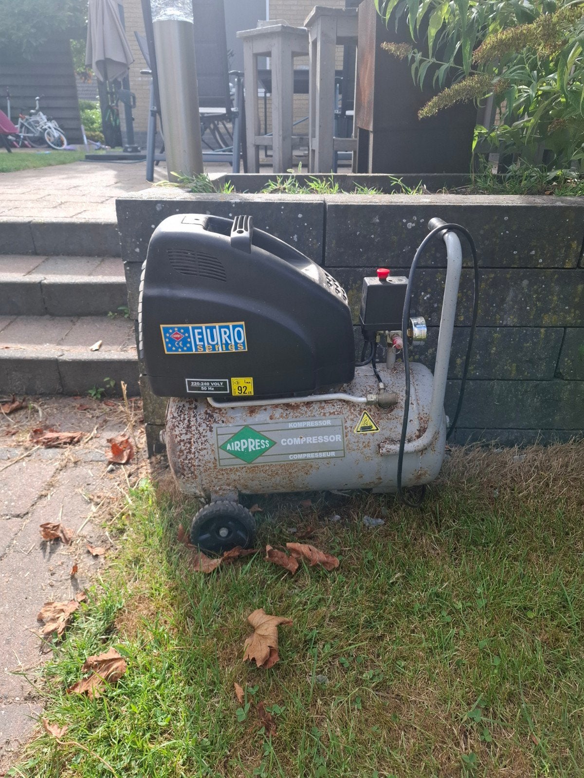compressor, Ophalen, Gebruikt, 6 tot 10 bar, 200 tot 400 liter/min