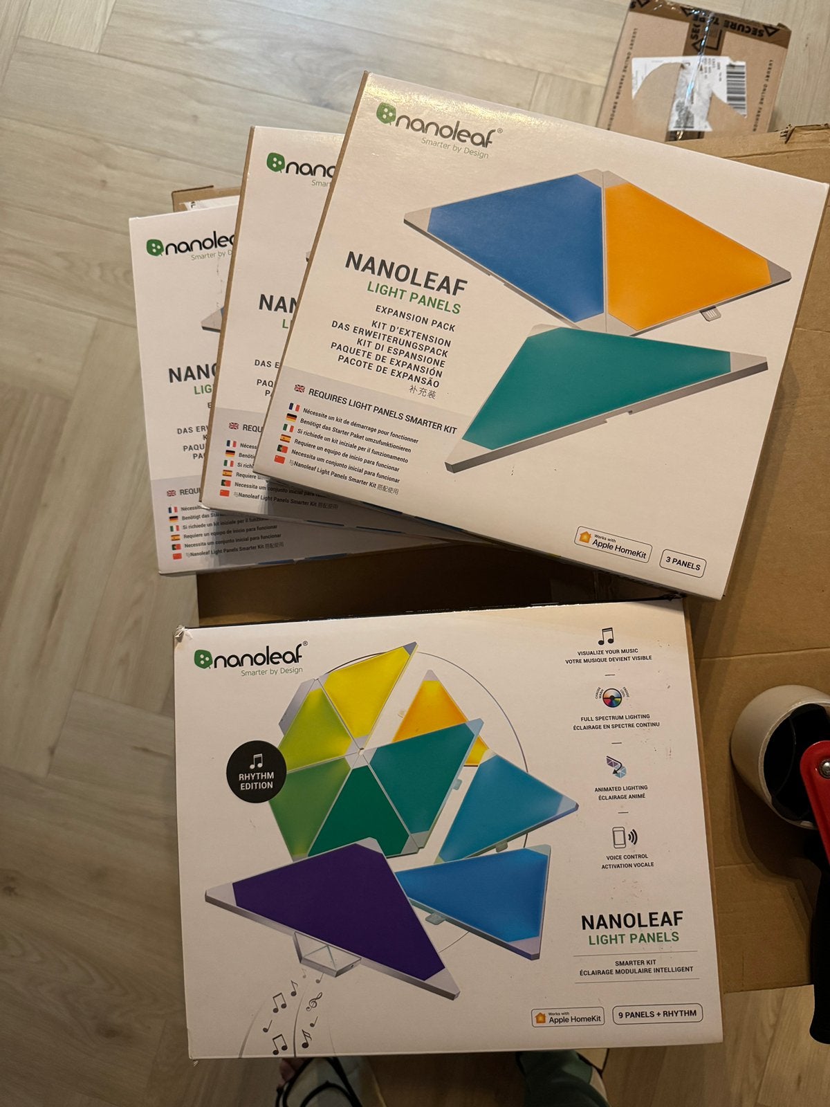 Nanoleaf Smart LED Light Panels - 18 Triangles, Huis en Inrichting, Ophalen, Zo goed als nieuw, E27 (groot), Led-lamp