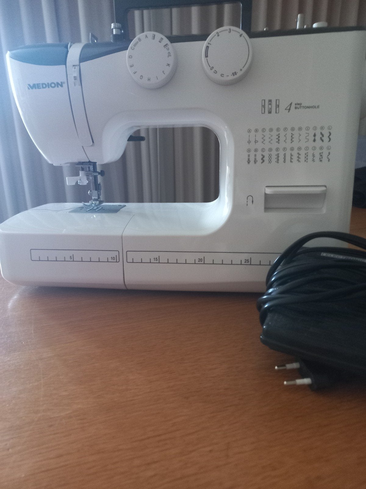 Naaimachine MD18357 - Zo goed als nieuw, Ophalen, Zo goed als nieuw, Naaimachine, Overige merken