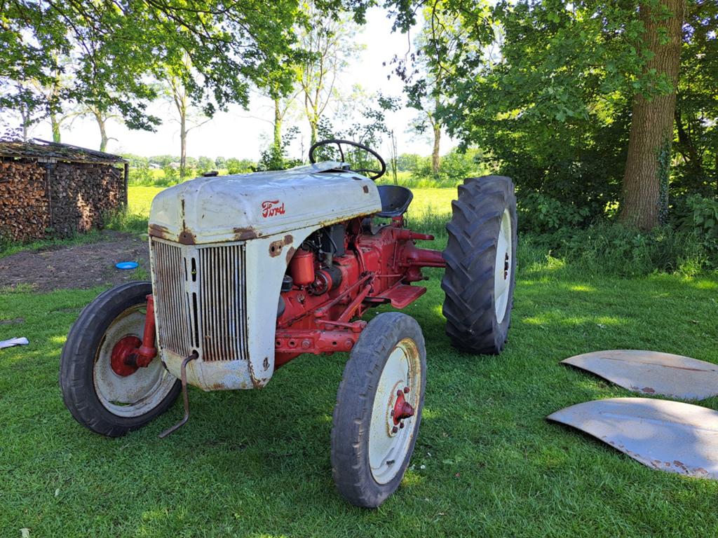 Ford 8N Dearborn, Ophalen of Verzenden