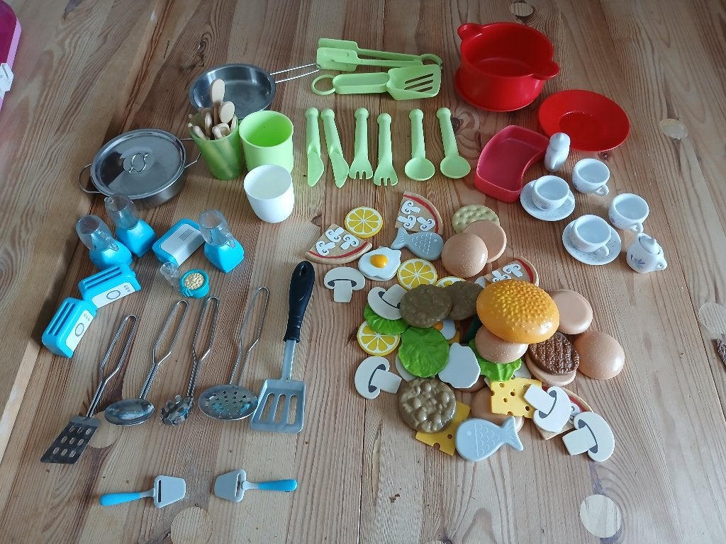 Heel veel keukenspulletjes en mini serviesje, Ophalen of Verzenden, Zo goed als nieuw, Overige materialen, Speelkeuken-accessoire