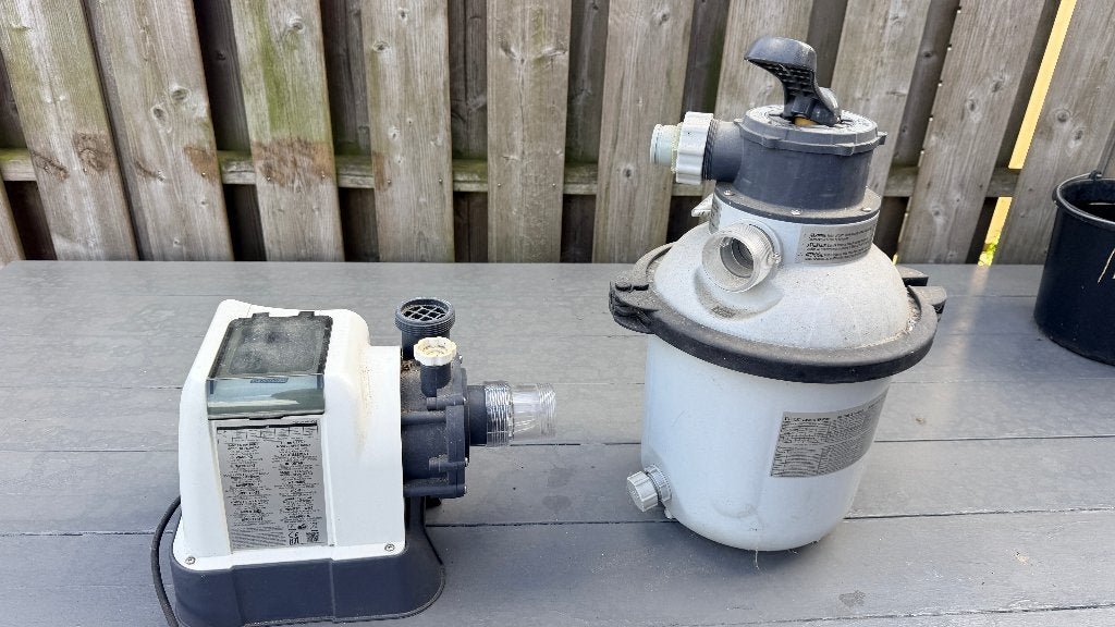 Intex Krystal Clear zandfilterpomp SF90220RC-1 + filtervat, Ophalen of Verzenden, Gebruikt