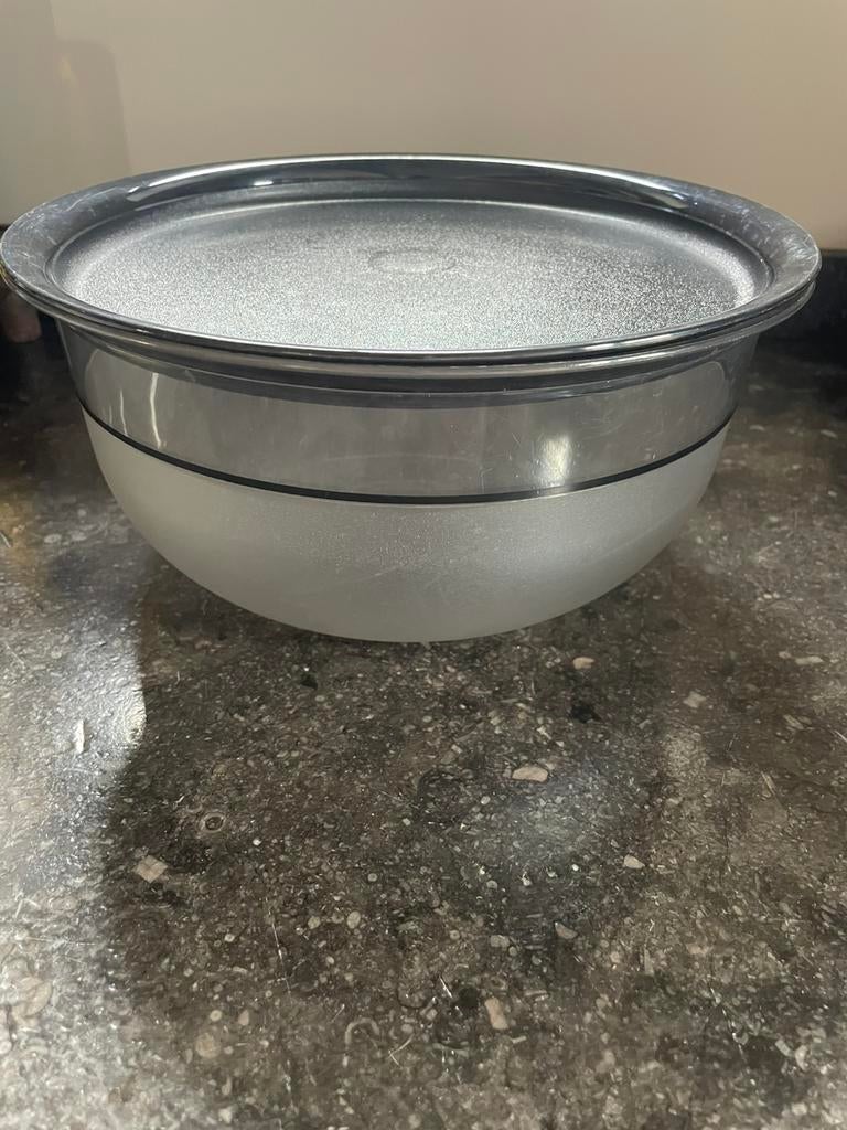 Tupperware Salade bowl, kom . En nog meer Tupperware, Ophalen of Verzenden, Gebruikt, Bak of Kom