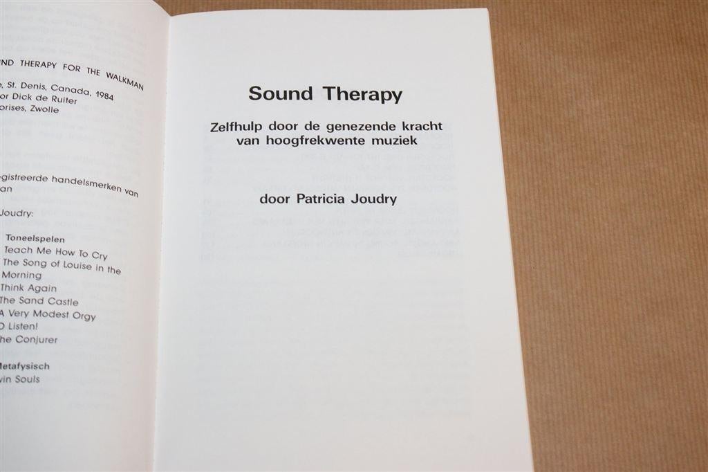 Sound Therapy — Zelfhulp door Genezende Muziek, Ophalen of Verzenden, Gelezen, Overige onderwerpen, Achtergrond en Informatie