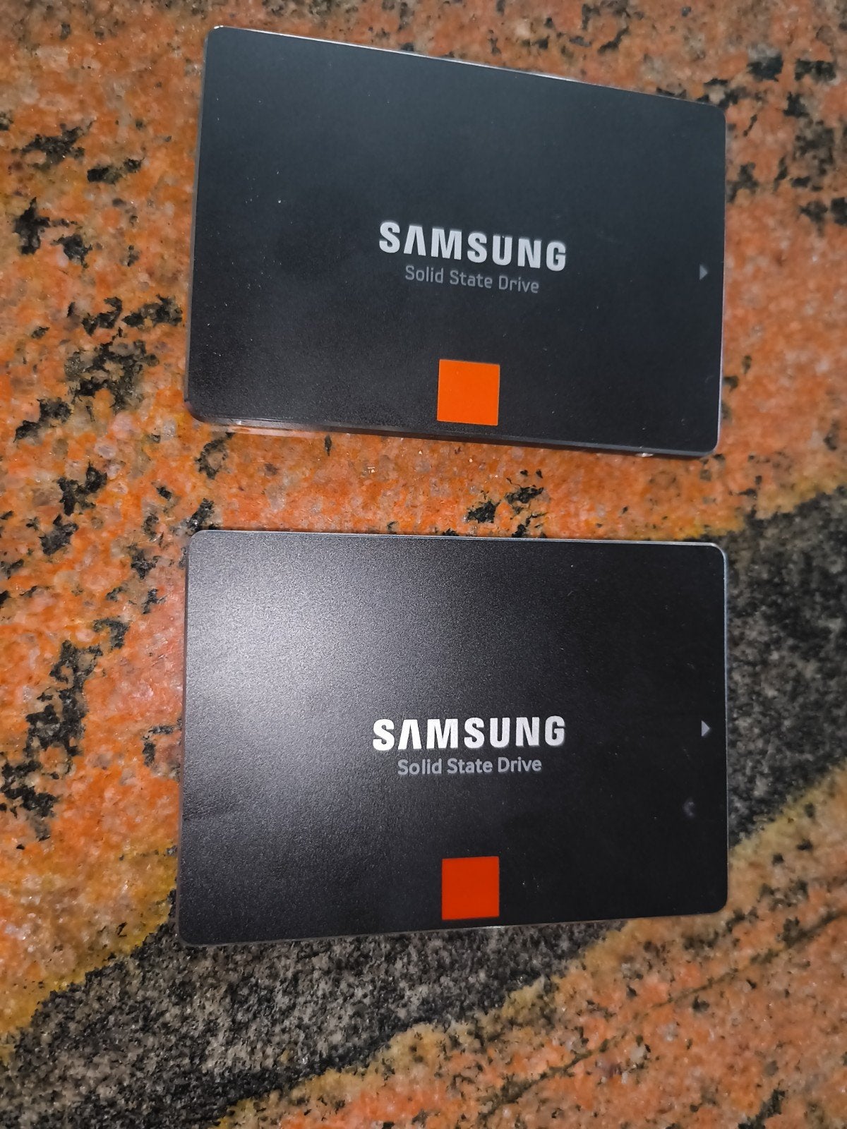 Samsung SSD 840 120GB & 850 PRO 128GB - Snelle opslag, Computers en Software, Intern, Gebruikt, Server, Ophalen of Verzenden
