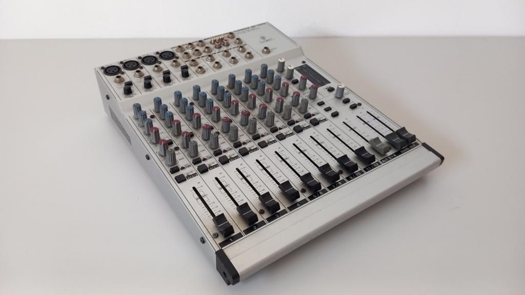 Behringer Eurorack MX1604A 16-kanaals Mixer, Muziek en Instrumenten, Mengpanelen, Ophalen of Verzenden, Gebruikt, 10 tot 20 kanalen