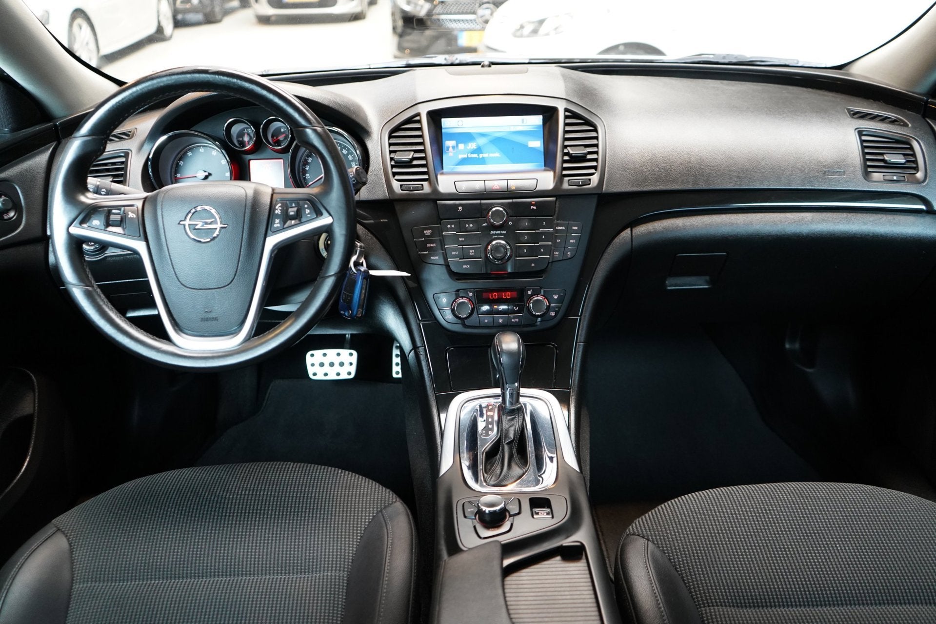 Opel Insignia 2.0 T Cosmo | AUT | CRUISE | PDC | STOELVERW., Auto's, Opel, Gebruikt, 4 cilinders, Leder en Stof, 11 km/l